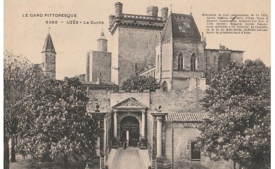 UZÈS (30) - GARD - Ville d'art et d'histoire ! 