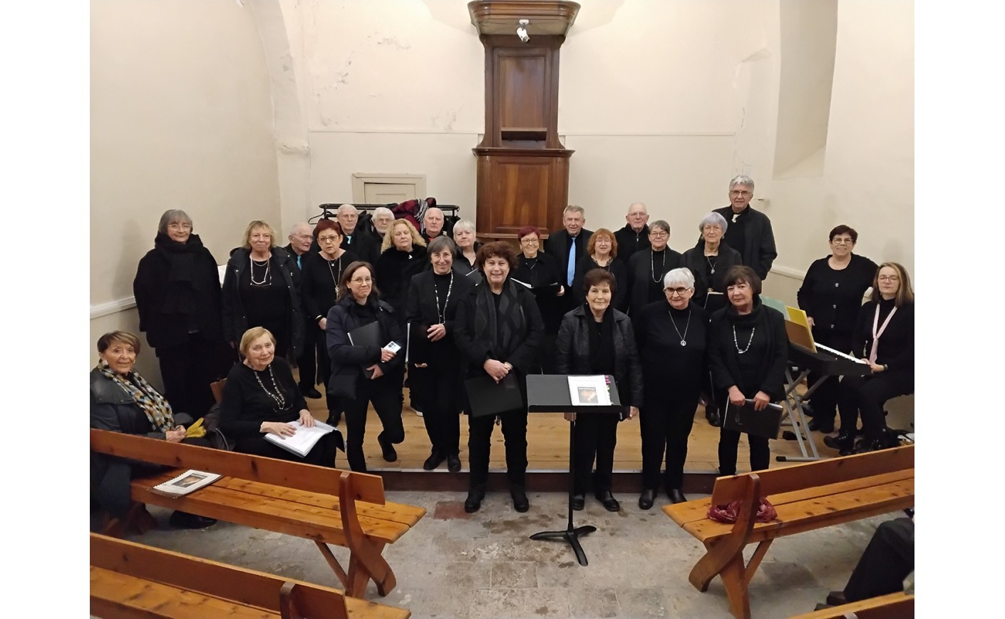 ARSIS ET CANTABILE : DEUX CHOEURS POUR UN UNISSON